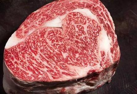 日本和牛为什么是全世界最贵的牛肉？月薪五千都不敢放肆吃-澳洲亿忆网